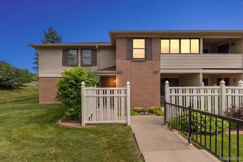 19627 Northridge Dr, Northville Township, MI, 48167-2914 | Card Image