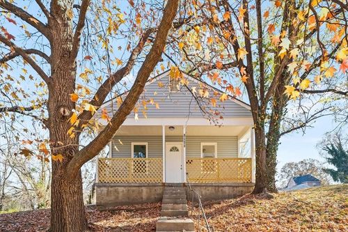 1945 N 15th St, Kansas City, KS, 66104-5805 | Card Image