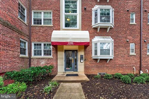 30-2104 N Scott Street, ARLINGTON, VA, 22209 | Card Image