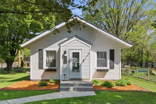 1502 Hogeboom Ave, Eau Claire, WI, 54701-4347 | Card Image