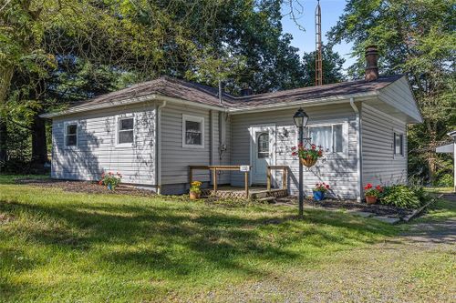 130 Patton Ln, Clinton, PA, 15026-1248 | Card Image