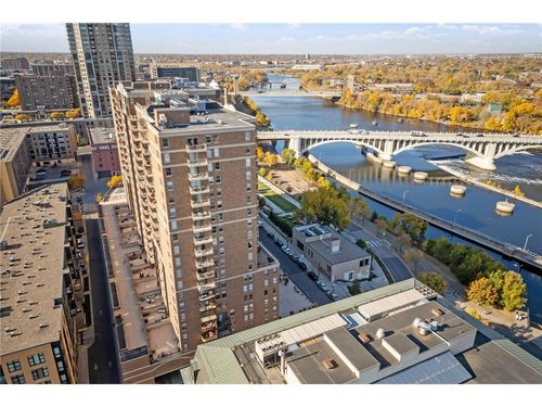 1702-401 S 1st St, Minneapolis, MN, 55401-2571 | Card Image