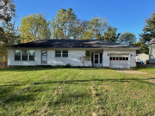 967 S Canal St, Canal Fulton, OH, 44614-9736 | Card Image