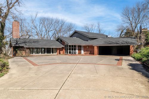 2100 Star Ct, Bartlesville, OK, 74006-6109 | Card Image