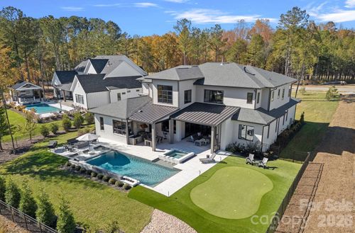 21119 Vandrake Cir, Davidson, NC, 28036-7861 | Card Image