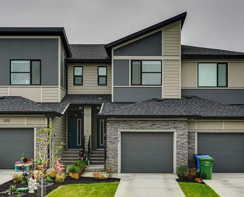 379 Wolf Creek Manor Se, Calgary, AB, T2X4V5 | Card Image