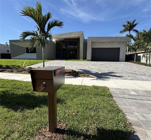45 Nw 158th St, Miami, FL, 33169-6730 | Card Image