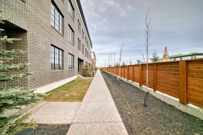 501 - 8155 8th Ave, Townhouse with 3 bedrooms, 3 bathrooms and 2 parking in Calgary AB | Image 43