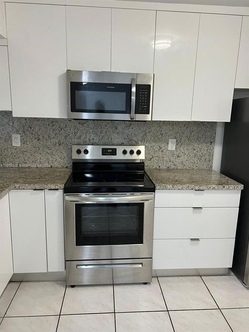 apt-102-3199 Foxcroft Rd, Miramar, FL, 33025-4171 | Card Image