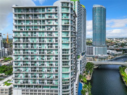 apt-1232-690 Sw 1st Ct, MIAMI, FL, 33130-2913 | Card Image