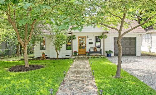 9030 San Benito Way, Dallas, TX, 75218-4253 | Card Image