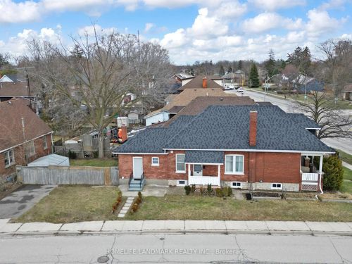 674 Colborne St, Brantford, ON, N3S3P9 | Card Image