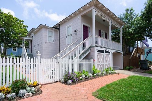 1416 13th St, Galveston, TX, 77550-8206 | Card Image