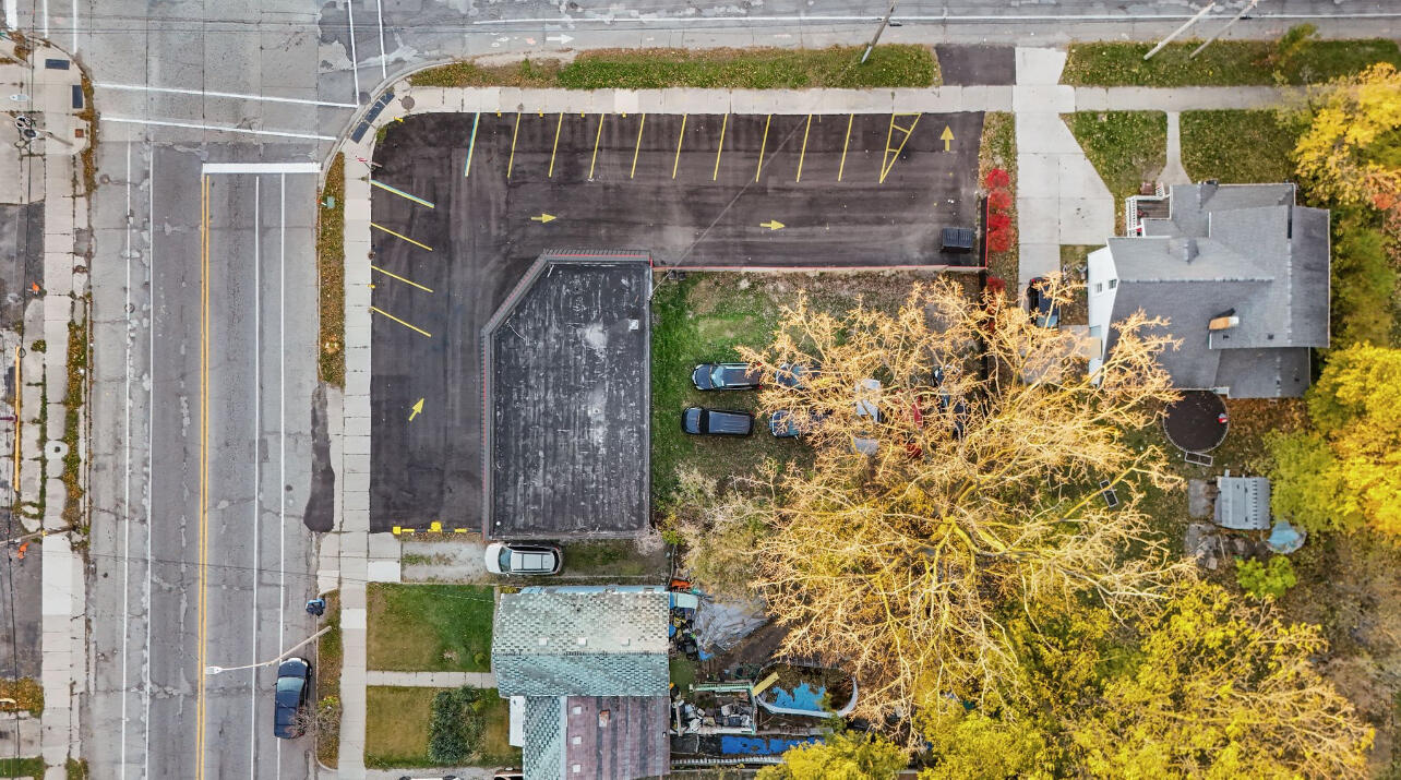 Commercial Sale in Lansing 5