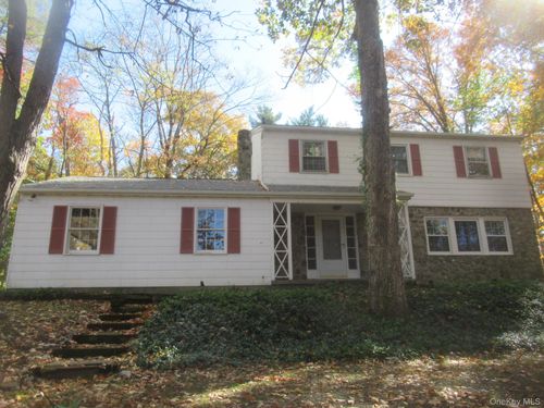 77 Brothers Rd, Wappingers Falls, NY, 12590-3638 | Card Image