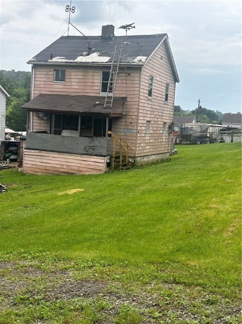 304 Slatemore Dr, Mcdonald, PA, 15057 | Card Image