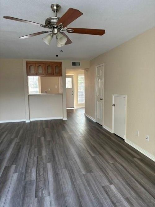 168-1500 Bay Area Blvd, Houston, TX, 77058-2100 | Card Image