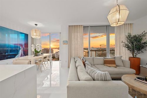 1810-6899 Collins Ave, Miami Beach, FL, 33141-7404 | Card Image