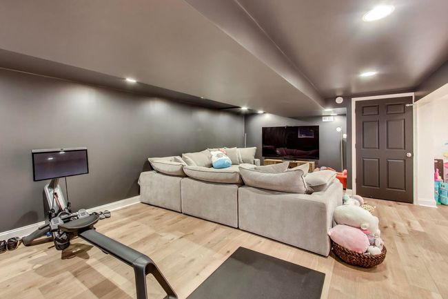 1432 63 Rd St, House other with 5 bedrooms, 3 bathrooms and 2 parking in Downers Grove IL | Image 34