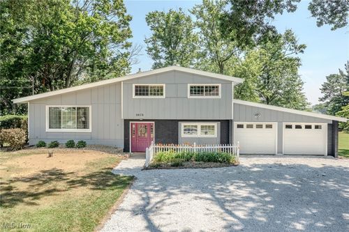 3873 Croydon St, Norton, OH, 44203-5709 | Card Image