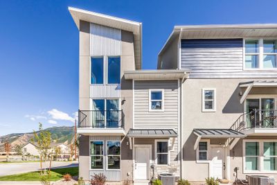 1068 S 2810 E, Townhouse with 3 bedrooms, 2 bathrooms and 2 parking in Spanish Fork UT | Image 2