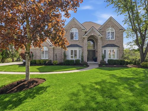 218 Chesapeake Dr, Gibsonia, PA, 15044-8021 | Card Image