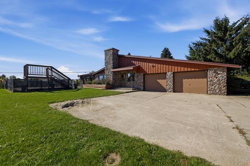 N911 Knepprath Road, Holland, WI, 53013 | Card Image