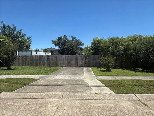 1113 Shirley Dr, Metairie, LA, 70001-3335 | Card Image