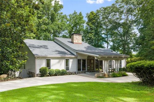 110 River Lndg, Sandy Springs, GA, 30350-1616 | Card Image