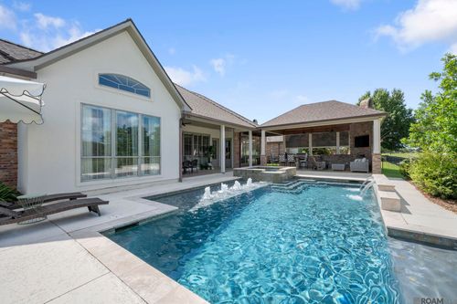 40212 Swan Cir, Gonzales, LA, 70737-8508 | Card Image