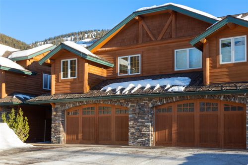 325 Moose Run Dr, Whitefish, MT, 59937-8600 | Card Image
