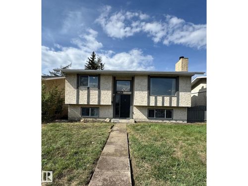 8804 29 Ave Nw, Edmonton, AB, T6K2X6 | Card Image