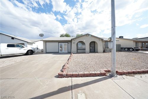 424 Engel Ave, Henderson, NV, 89011-4358 | Card Image