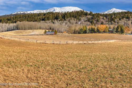 125 Yellow Rose Dr, Alta, WY, 83414-4540 | Card Image