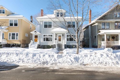 1588 Chestnut St, Halifax, NS, B3H3T2 | Card Image