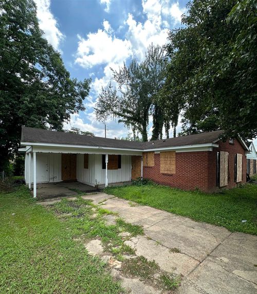 2701 Frayser Blvd, Memphis, TN, 38127-4832 | Card Image