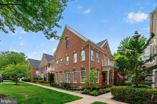 3834 Farrcroft Dr, FAIRFAX, VA, 22030-2441 | Card Image