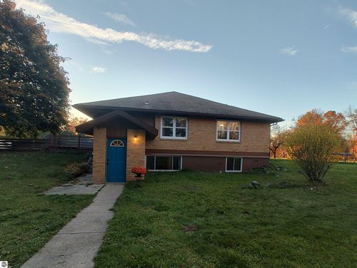 17792 22 Mile Road, Tustin, MI, 49688 | Card Image