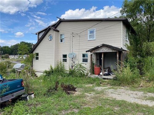 4761 State Route 136, Greensburg, PA, 15601-2771 | Card Image