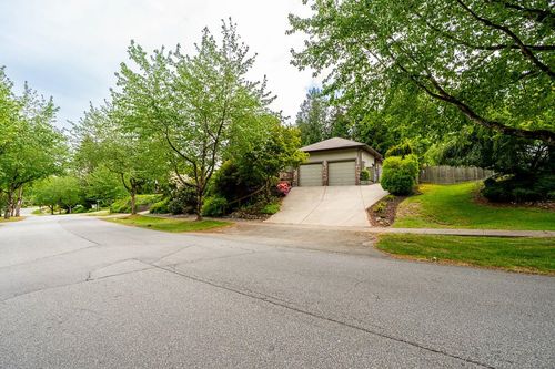 6123 Killarney Dr, Surrey, BC, V3S5W8 | Card Image