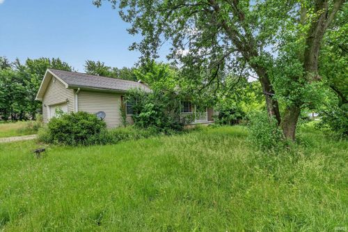 812 S 1250 E, Loogootee, IN, 47553-5227 | Card Image