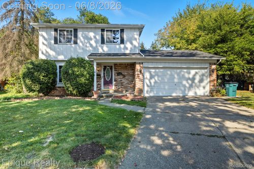 2263 Camilla Dr, Troy, MI, 48083-2305 | Card Image