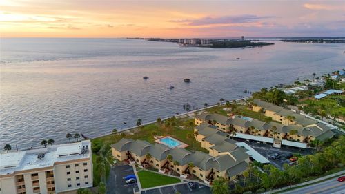 apt-q1-4660 Ocean Blvd, SARASOTA, FL, 34242-1352 | Card Image