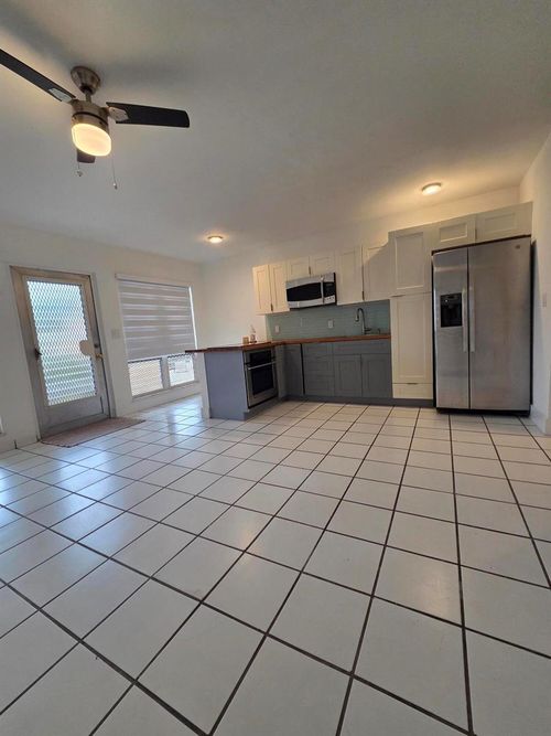 105c-2716 Ne 30th Pl, Fort Lauderdale, FL, 33306-1789 | Card Image