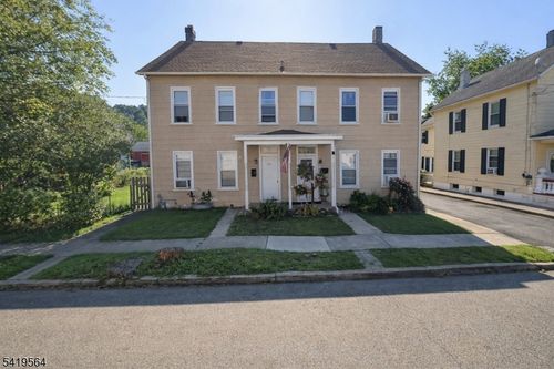 112 Broad St, Phillipsburg, NJ, 08865-1207 | Card Image