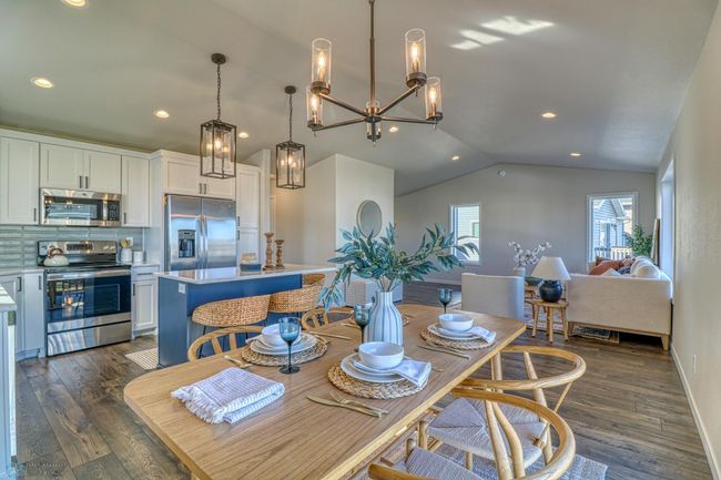 Dining Area1_1.jpg | Image 13