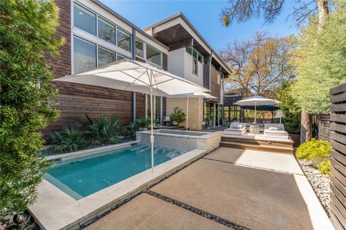 830 Kessler Woods Trail, Dallas, TX, 75208 | Card Image