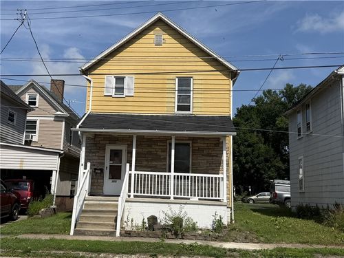 305 N Lafayette St, New Castle, PA, 16102-1870 | Card Image