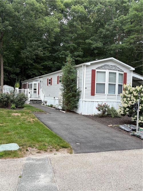 89 Sherwood Valley Ln, Coventry, RI, 02816-6908 | Card Image