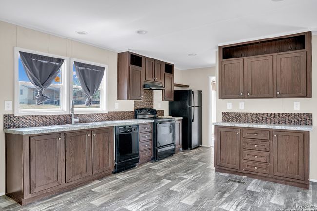 6 River Bluff Dr, House other with 4 bedrooms, 3 bathrooms and null parking in Lytle TX | Image 22